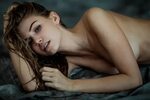 Scarlett Leithold Naked